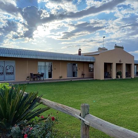 Augrabies De Oude Stoor Guesthouse Bagian luar foto