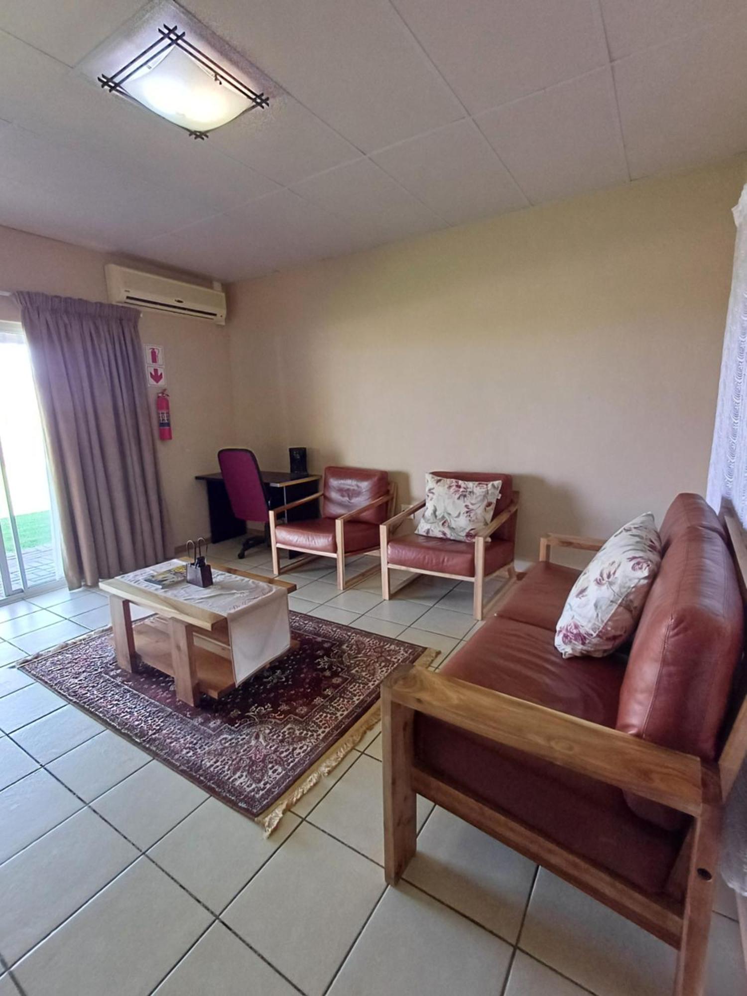 Augrabies De Oude Stoor Guesthouse Bagian luar foto