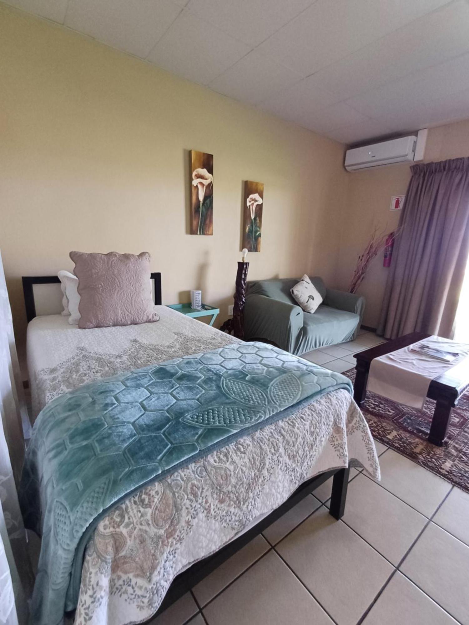 Augrabies De Oude Stoor Guesthouse Bagian luar foto