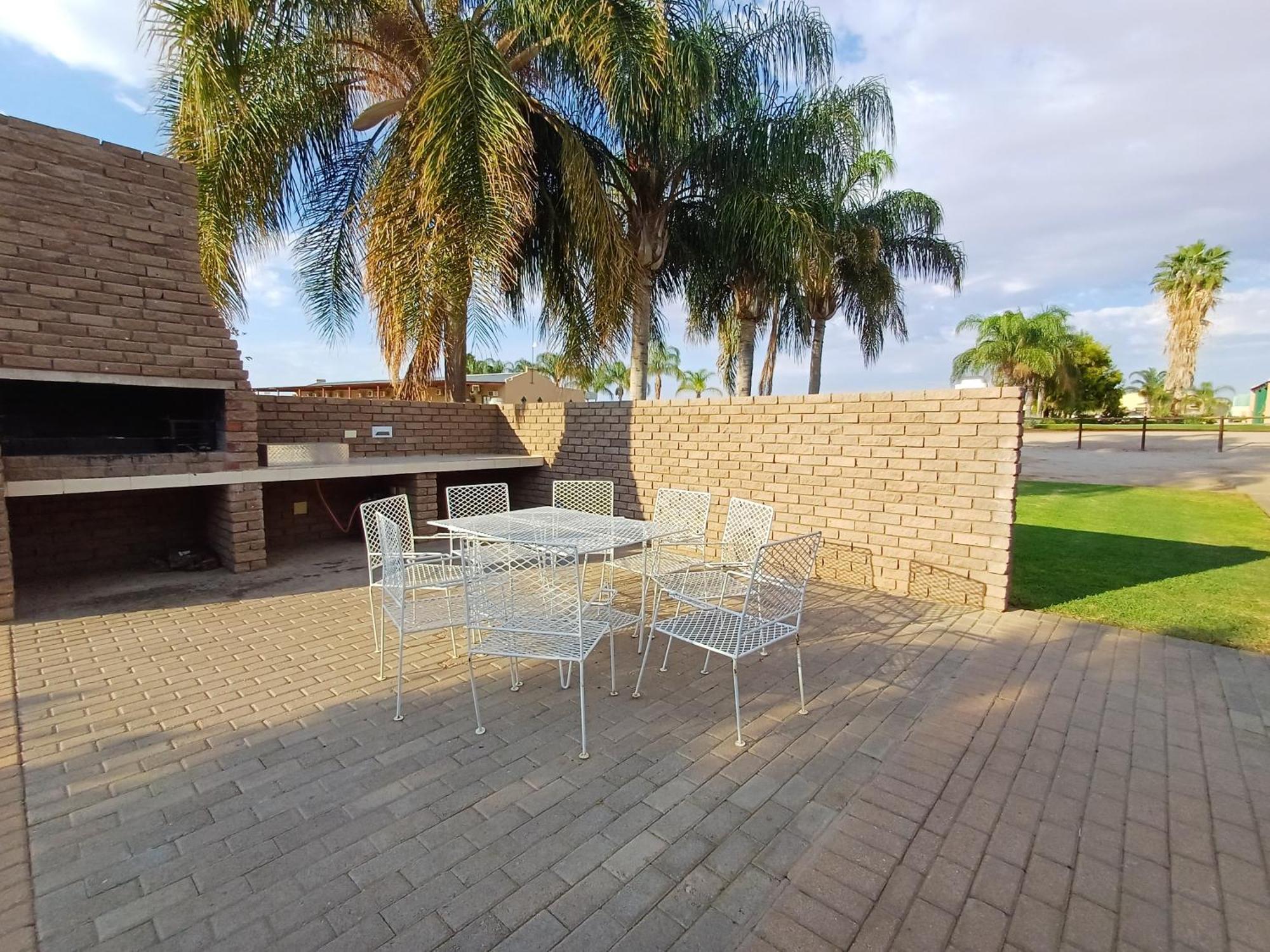 Augrabies De Oude Stoor Guesthouse Bagian luar foto