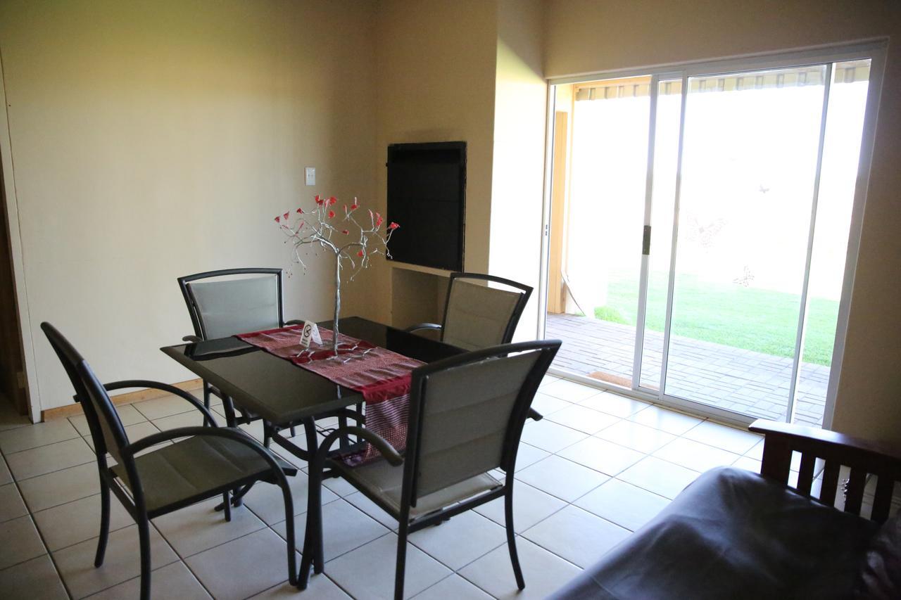 Augrabies De Oude Stoor Guesthouse Bagian luar foto