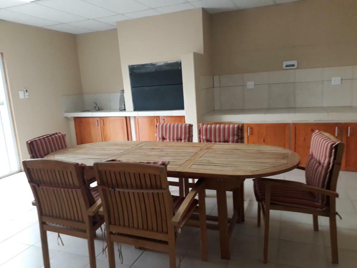 Augrabies De Oude Stoor Guesthouse Bagian luar foto