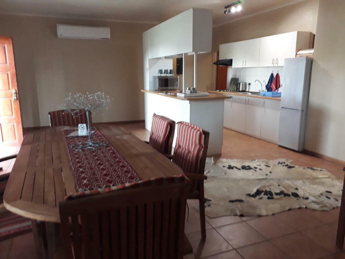 Augrabies De Oude Stoor Guesthouse Bagian luar foto