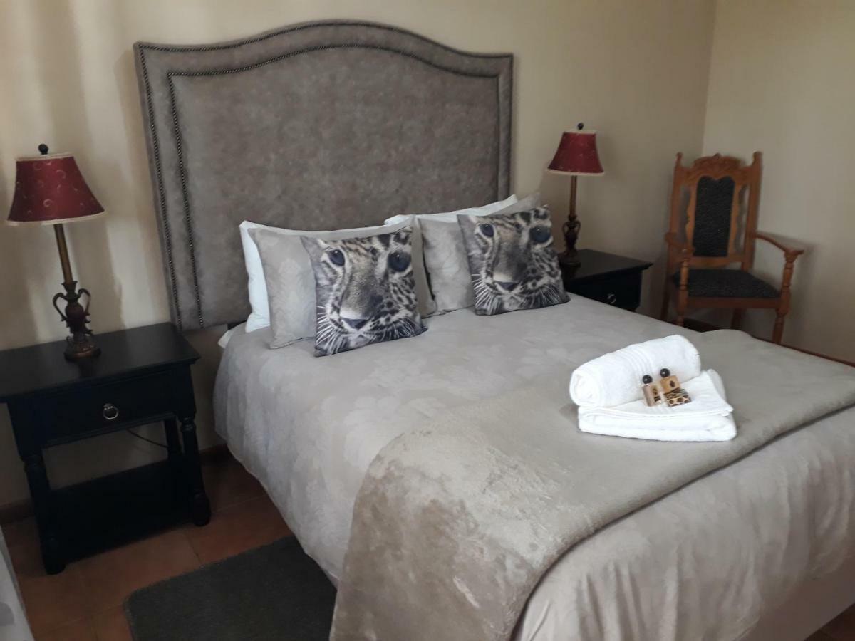 Augrabies De Oude Stoor Guesthouse Bagian luar foto